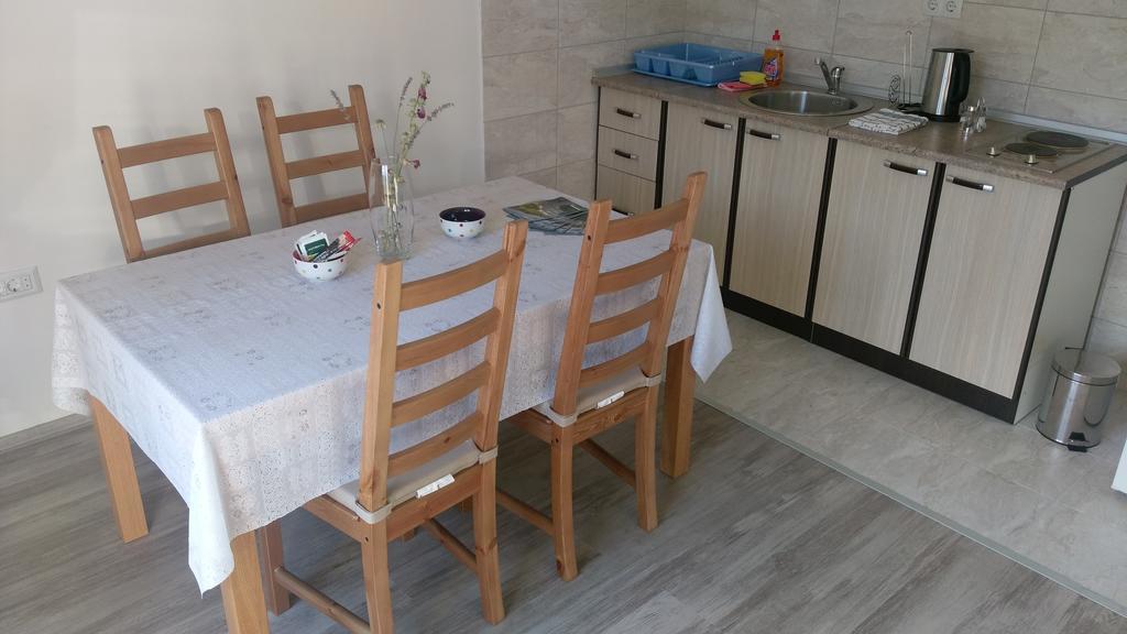 סקארדין Apartments Sadina מראה חיצוני תמונה
