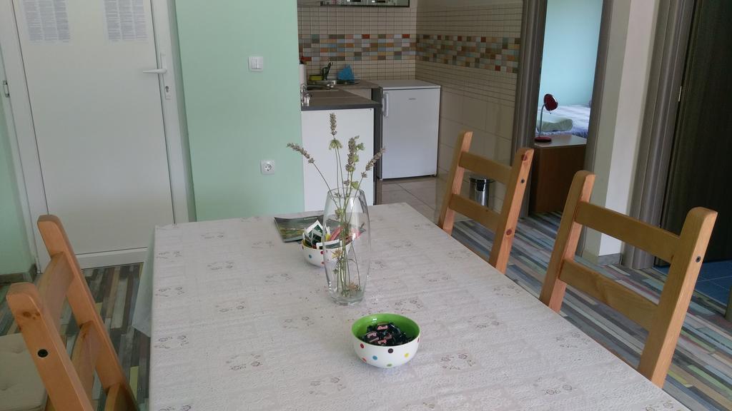 סקארדין Apartments Sadina מראה חיצוני תמונה