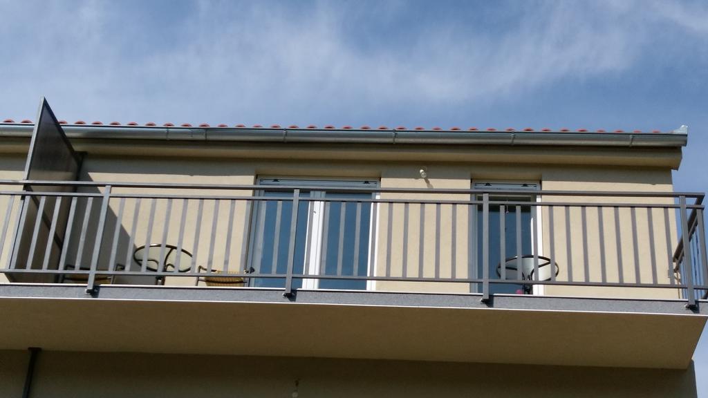 סקארדין Apartments Sadina מראה חיצוני תמונה